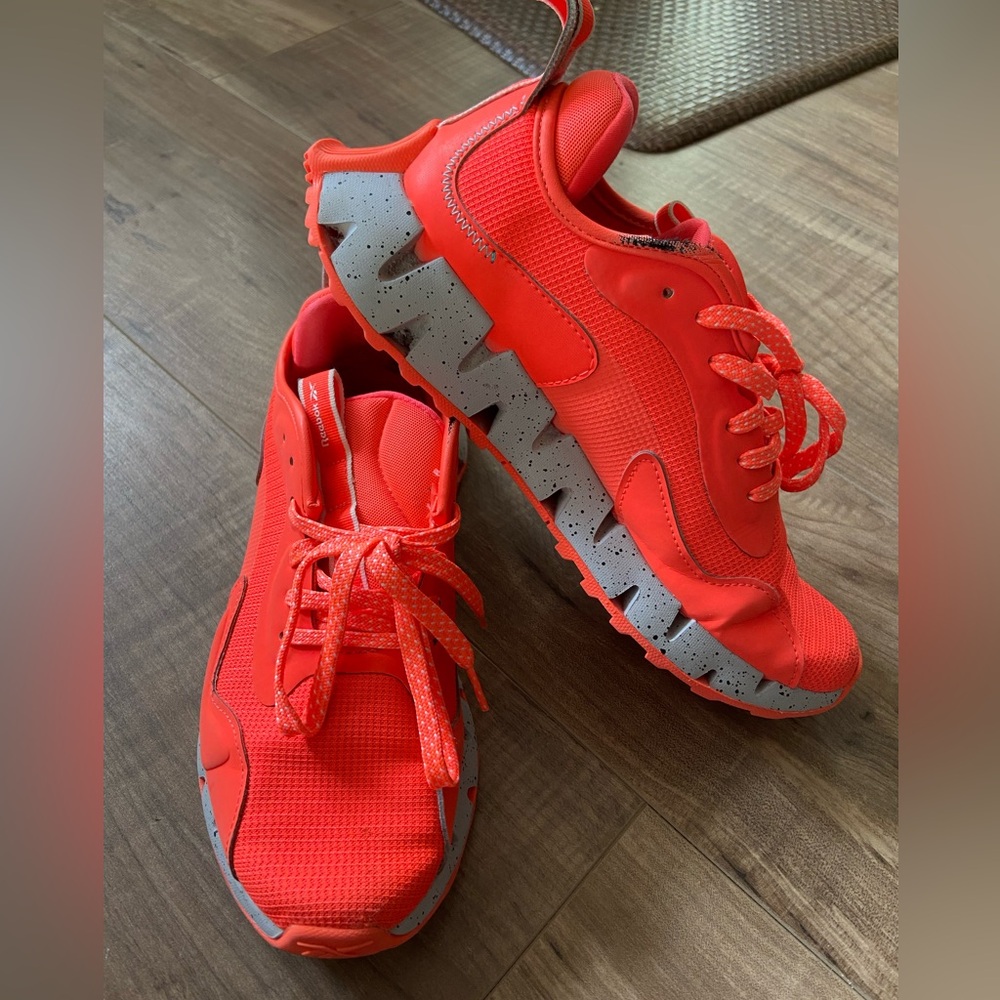 Reebok 8.5 women’s shoes